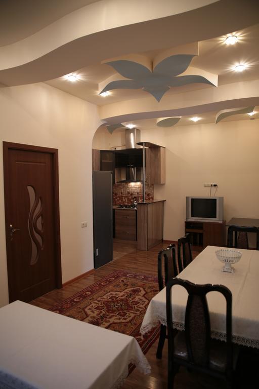 Jermuk Apartment In The Center Екстер'єр фото